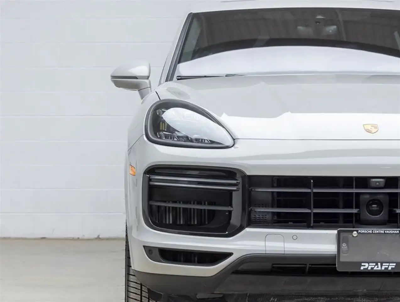 Porsche Cayenne снимка Porsche Cayenne