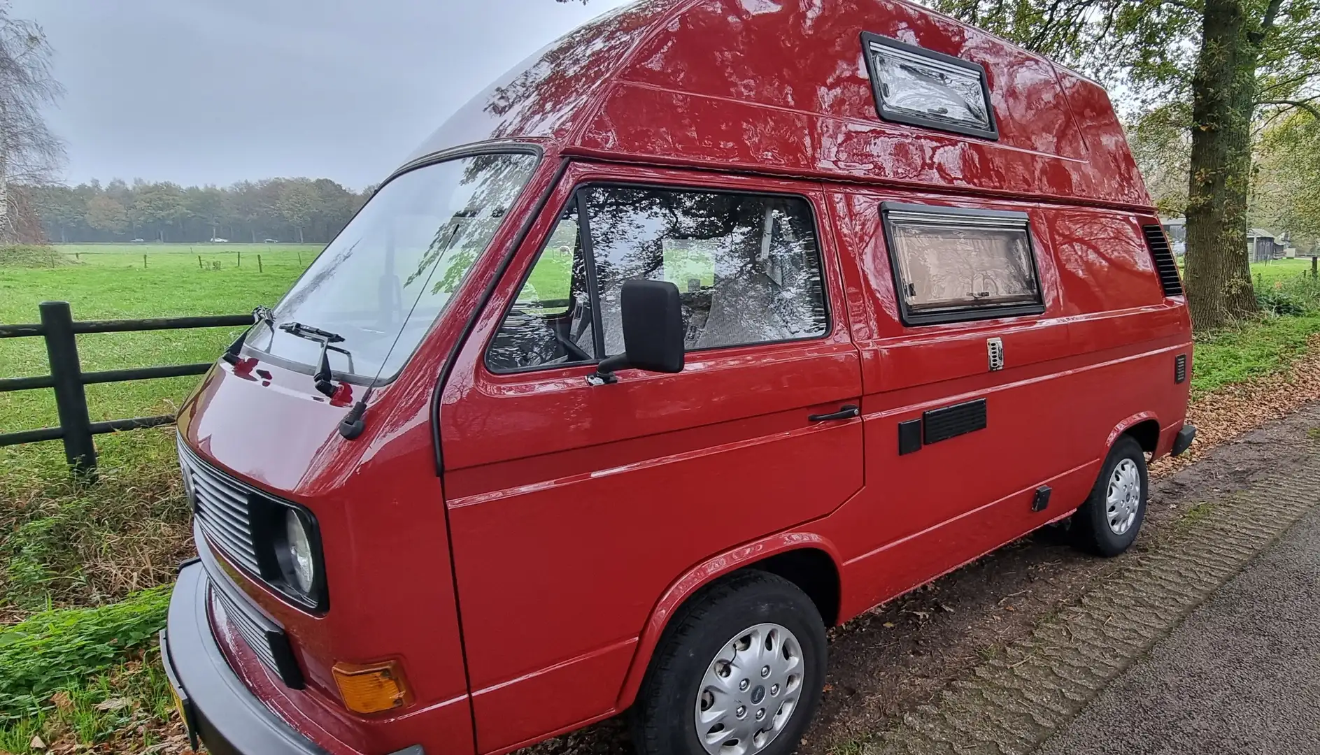 Volkswagen T3 Wohnmobil Piros - 1