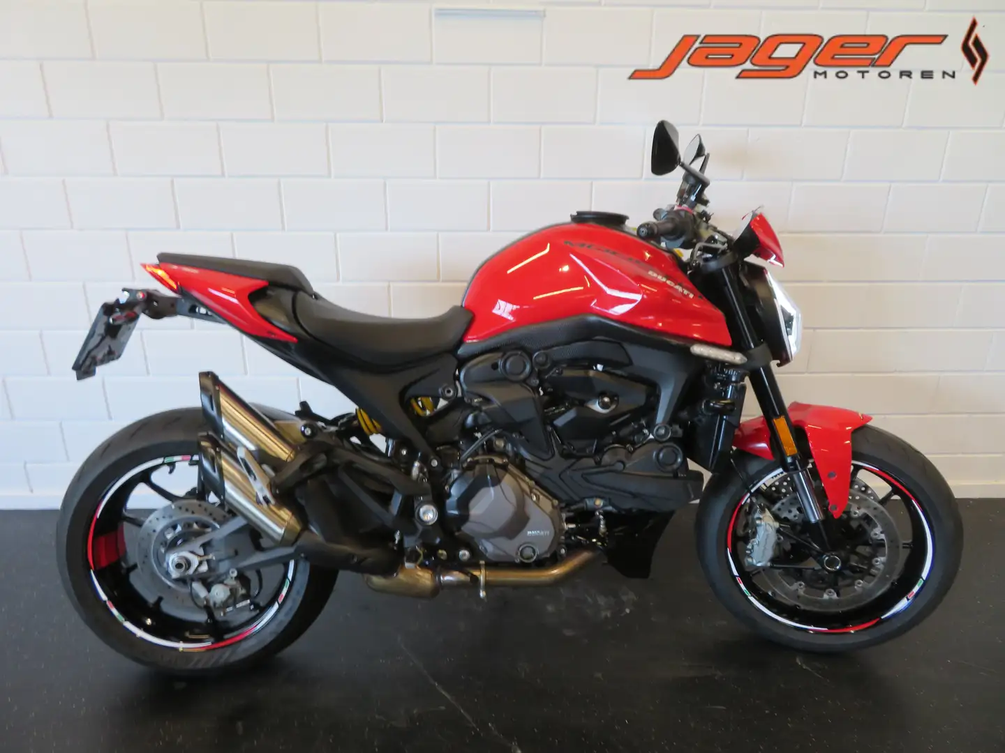 Ducati Monster 937 950 + SUPER GAAF!! Rood - 1