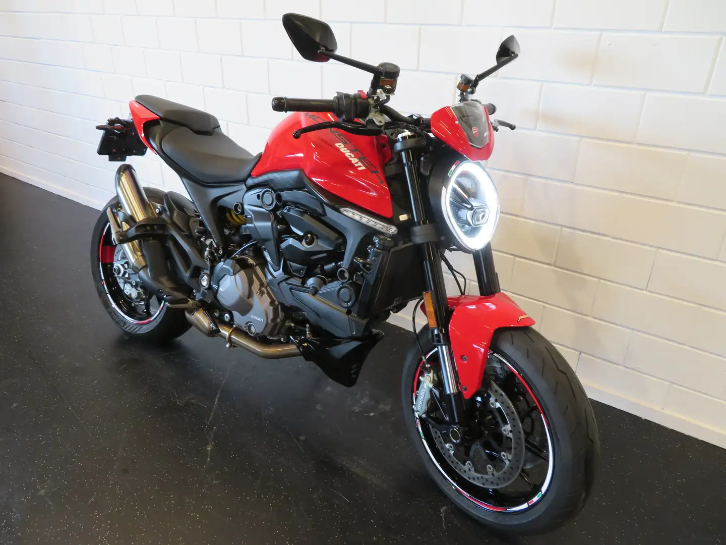 Ducati Monster 937 950 + SUPER GAAF!! Rood - 2
