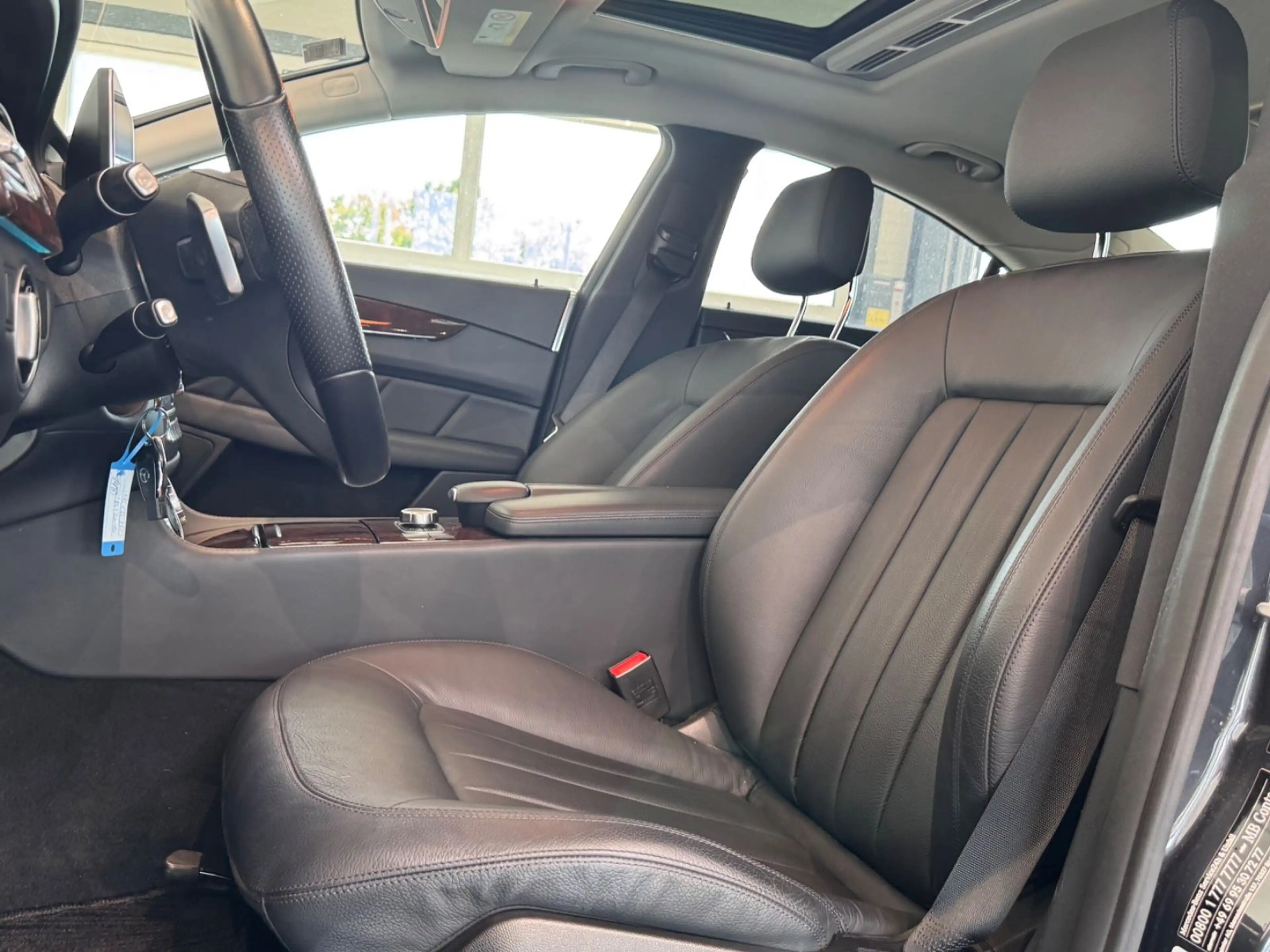 Mercedes-Benz CLS 350 d BlueTec*AMBIENTE*LED*SCHIEBEDACH*MOPF* — photo 12
