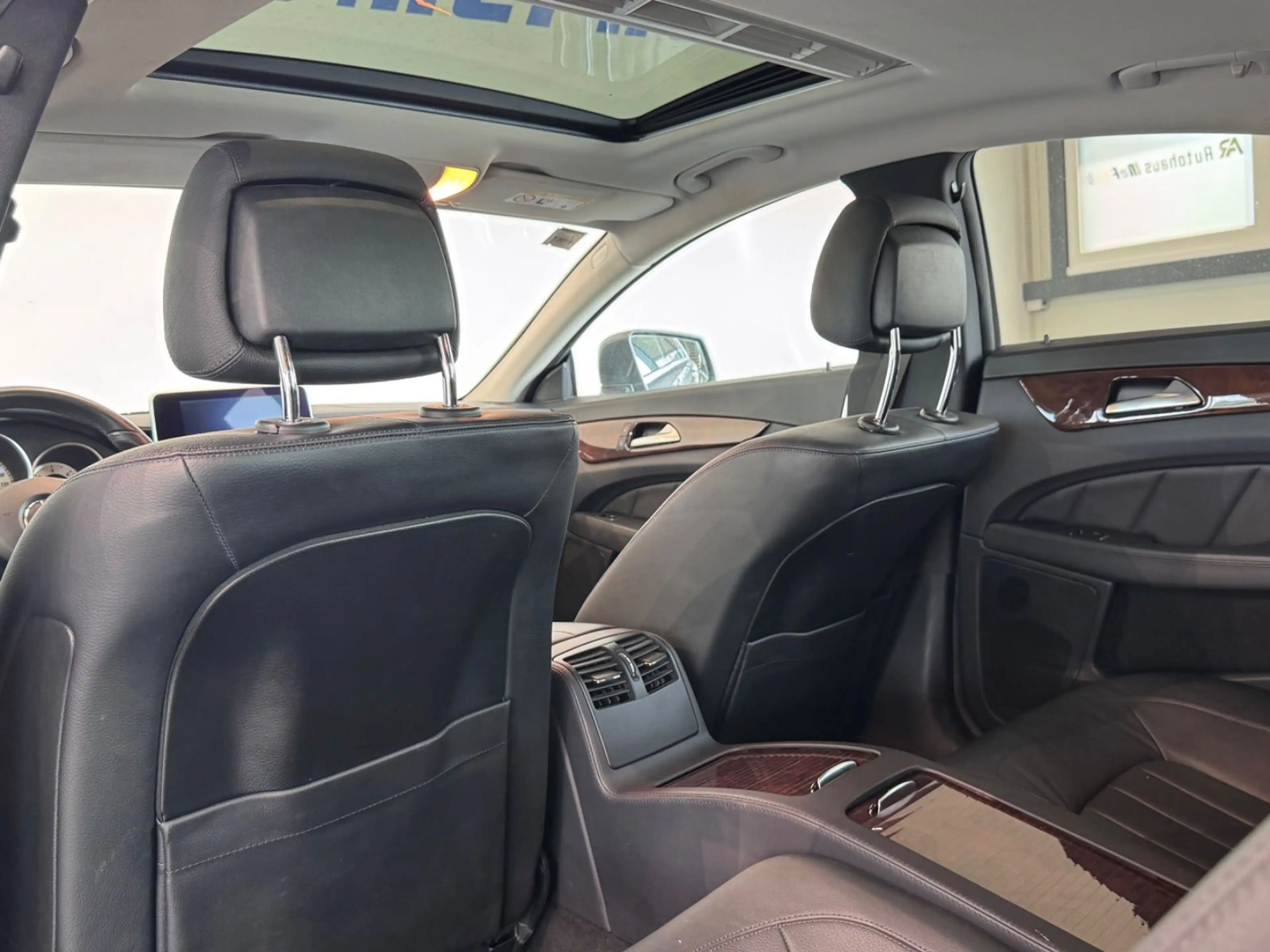 Mercedes-Benz CLS 350 d BlueTec*AMBIENTE*LED*SCHIEBEDACH*MOPF* — photo 15