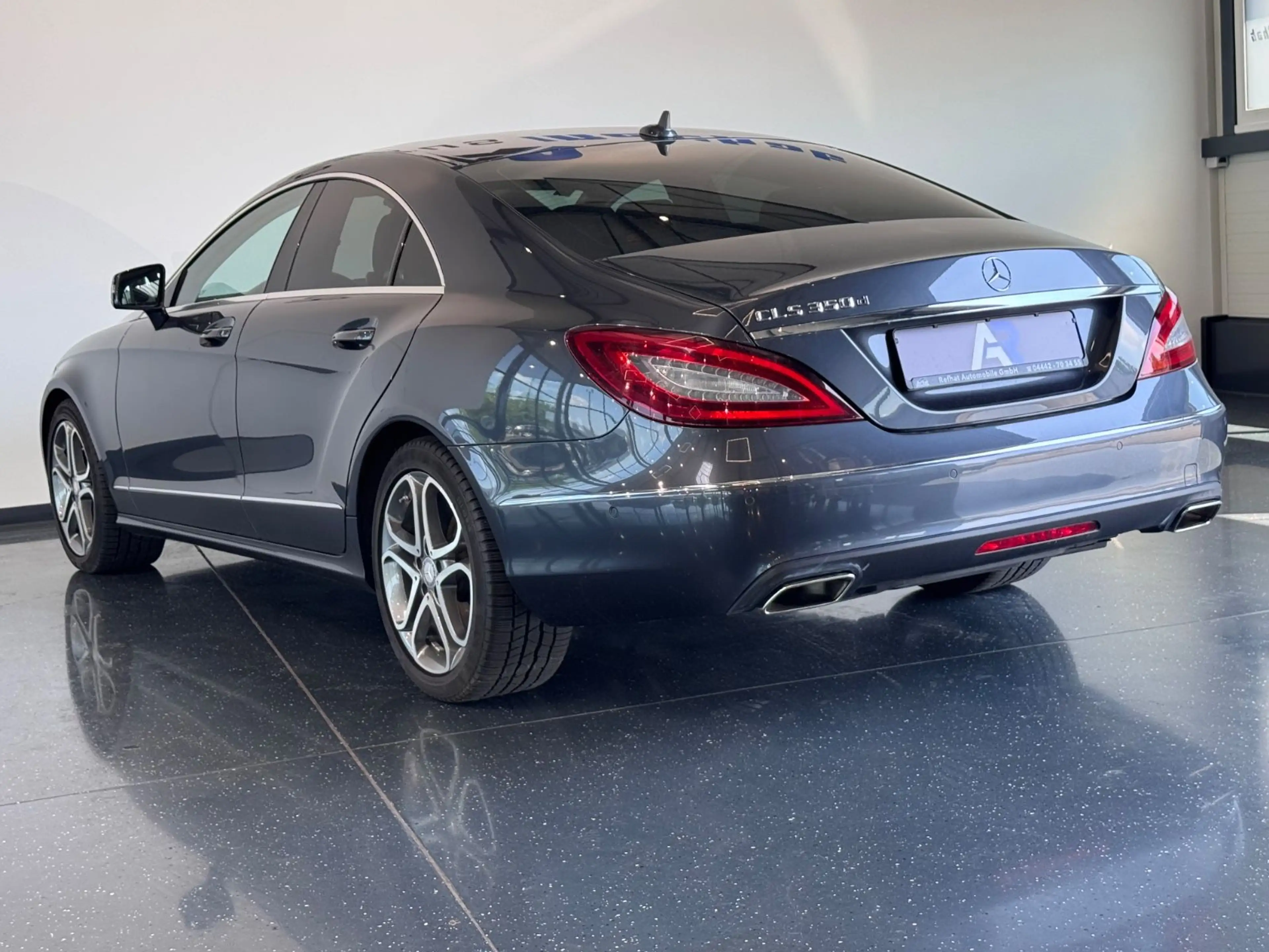 Mercedes-Benz CLS 350 d BlueTec*AMBIENTE*LED*SCHIEBEDACH*MOPF* — photo 10