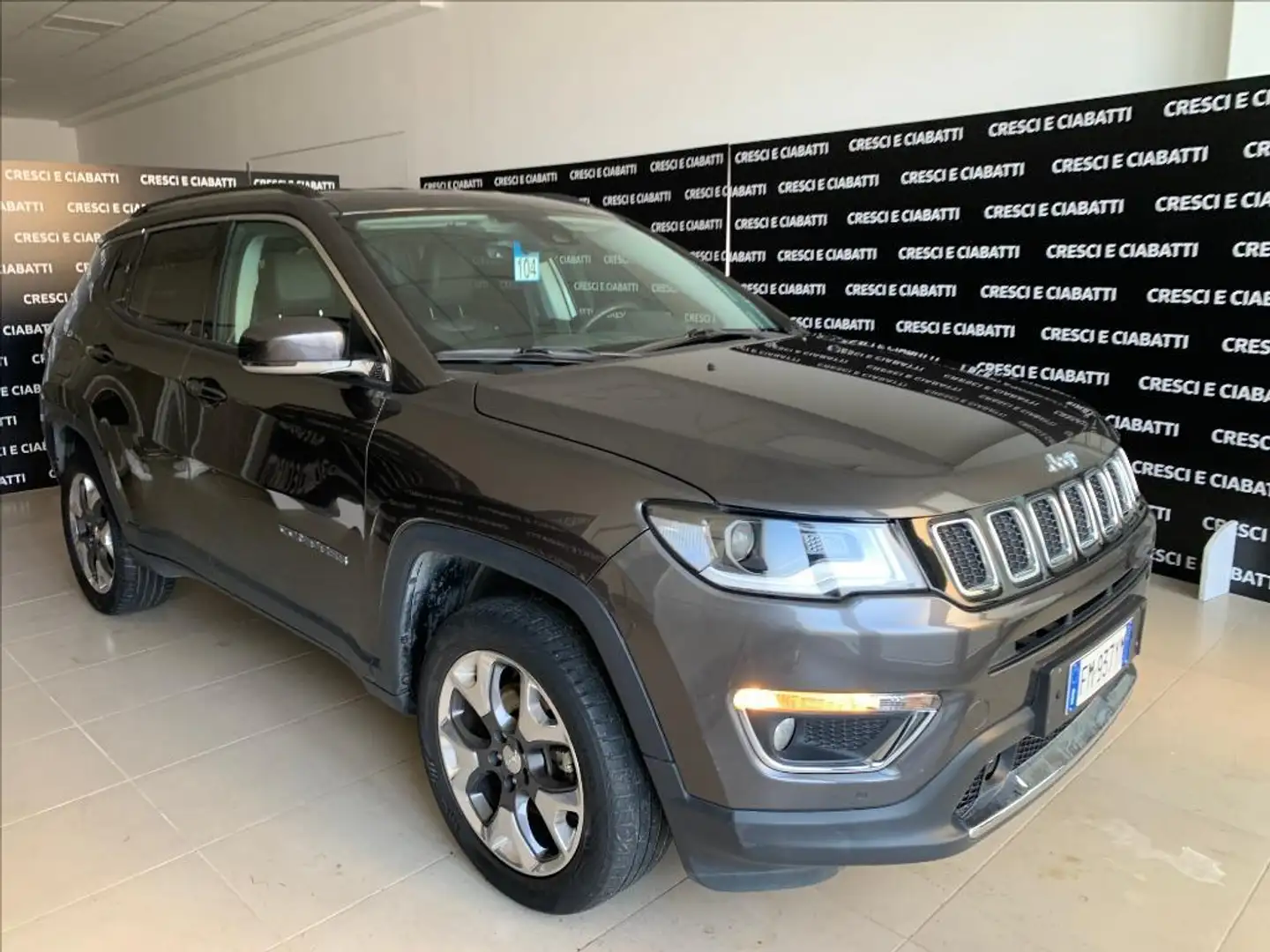Jeep Compass 2.0 Multijet II 4WD Limited Grau - 2