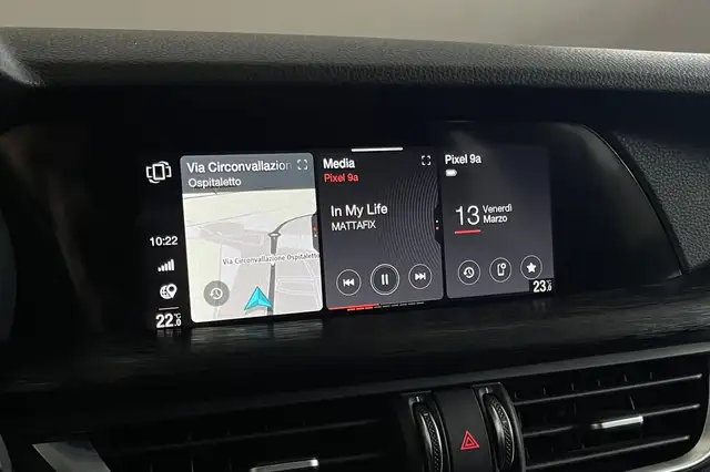 Alfa Romeo Stelvio view 18