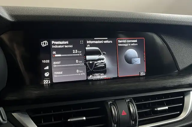 Alfa Romeo Stelvio view 19