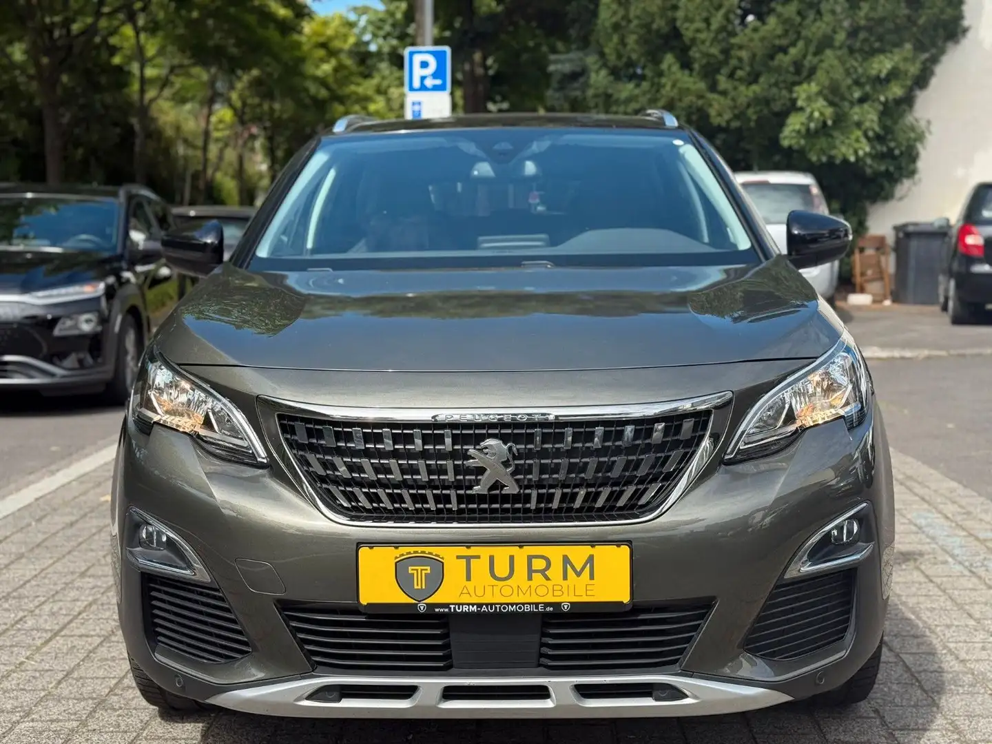 Peugeot 3008 Allure GT-Line Automatik|Navi|Kamera|SHZ Grau - 2