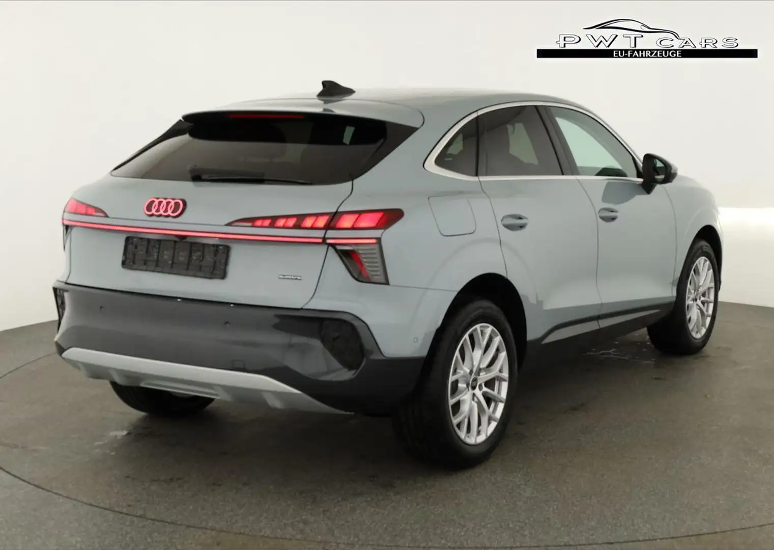 Audi Q3 Sportback TFSI quattro 150 kW quattro, AHK, Nav... Grau - 2
