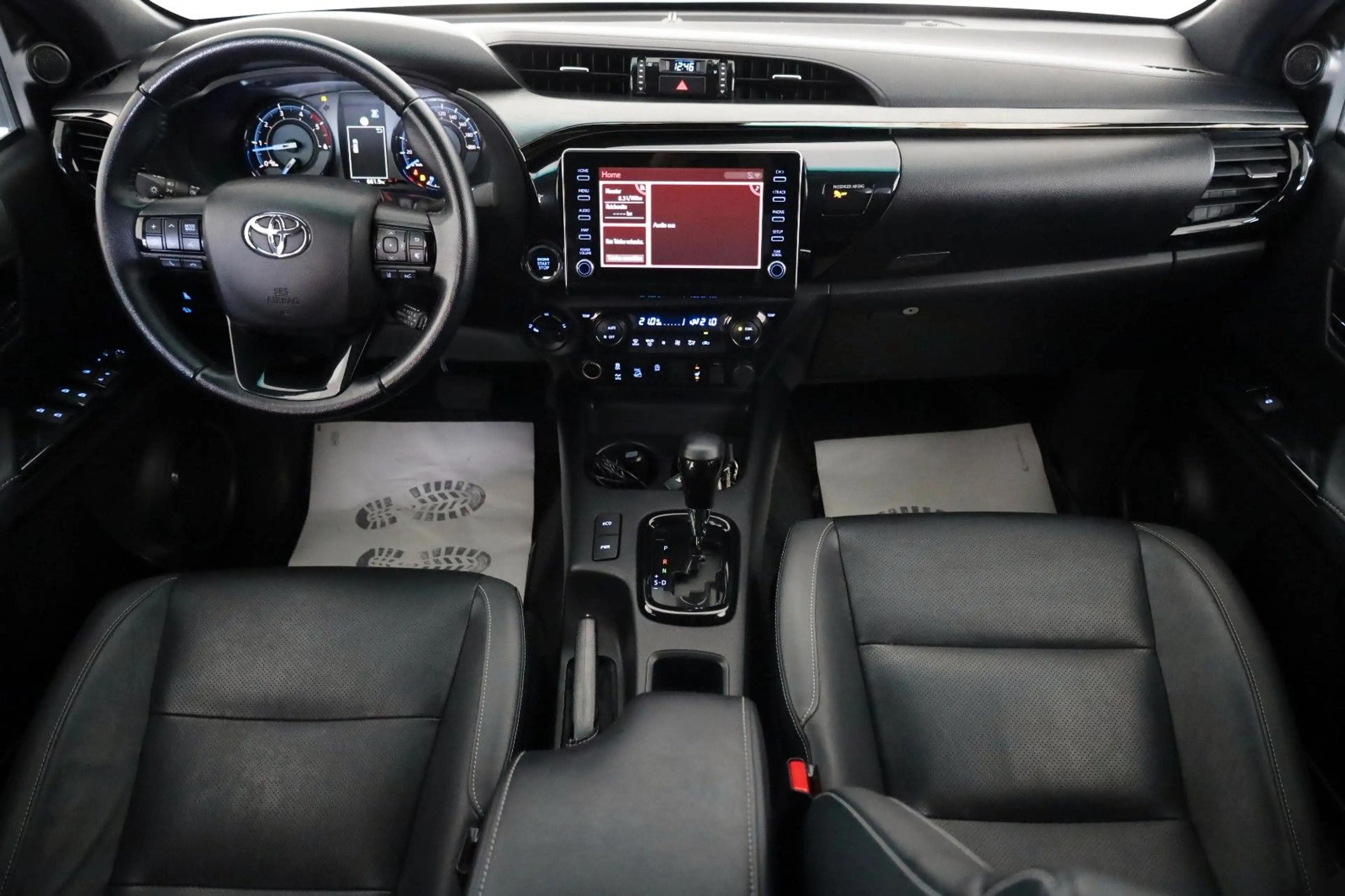 Toyota Hilux 2.8D-4D Invincible,Kamera,CarP,HardTop,AHK — photo 5