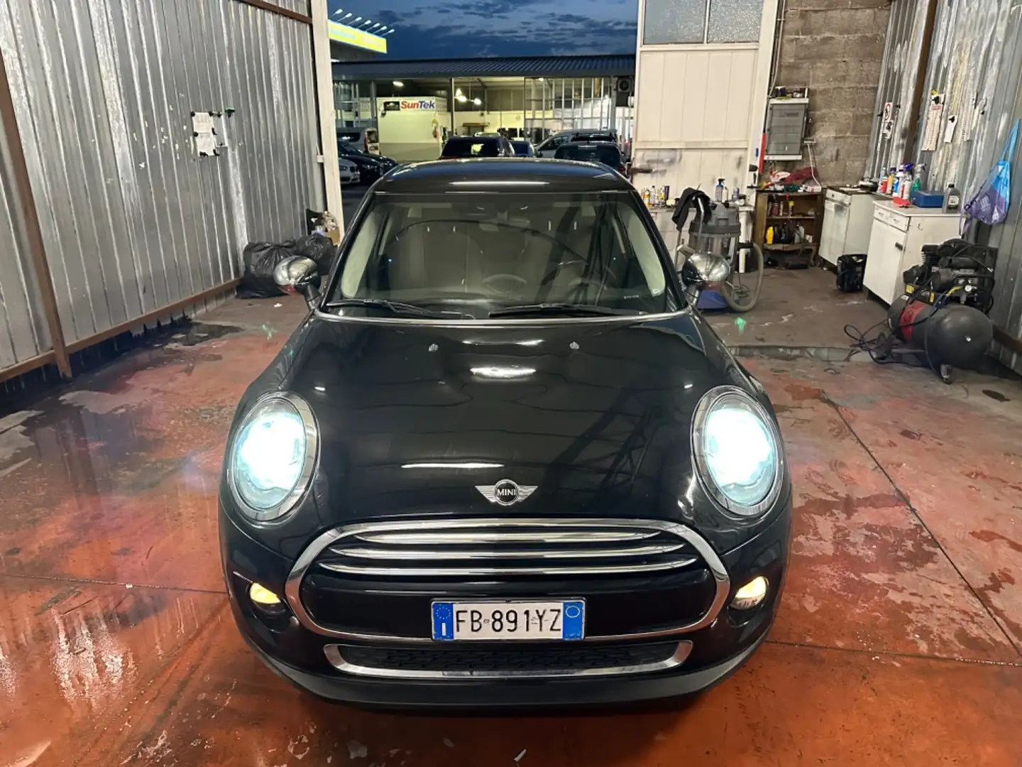 MINI 1.5 Cooper D 5 porte Nero - 2