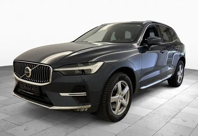 Volvo XC60 view 2