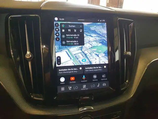 Volvo XC60 view 10