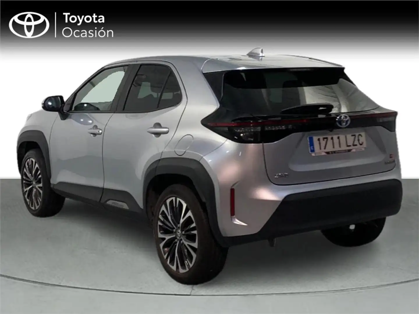 Toyota Yaris Cross 5 Puertas Style 120H e-CVT Gris - 2