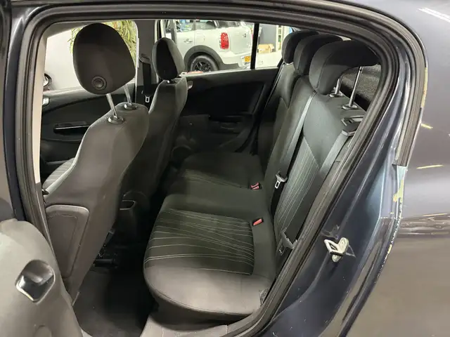 Opel Corsa view 11