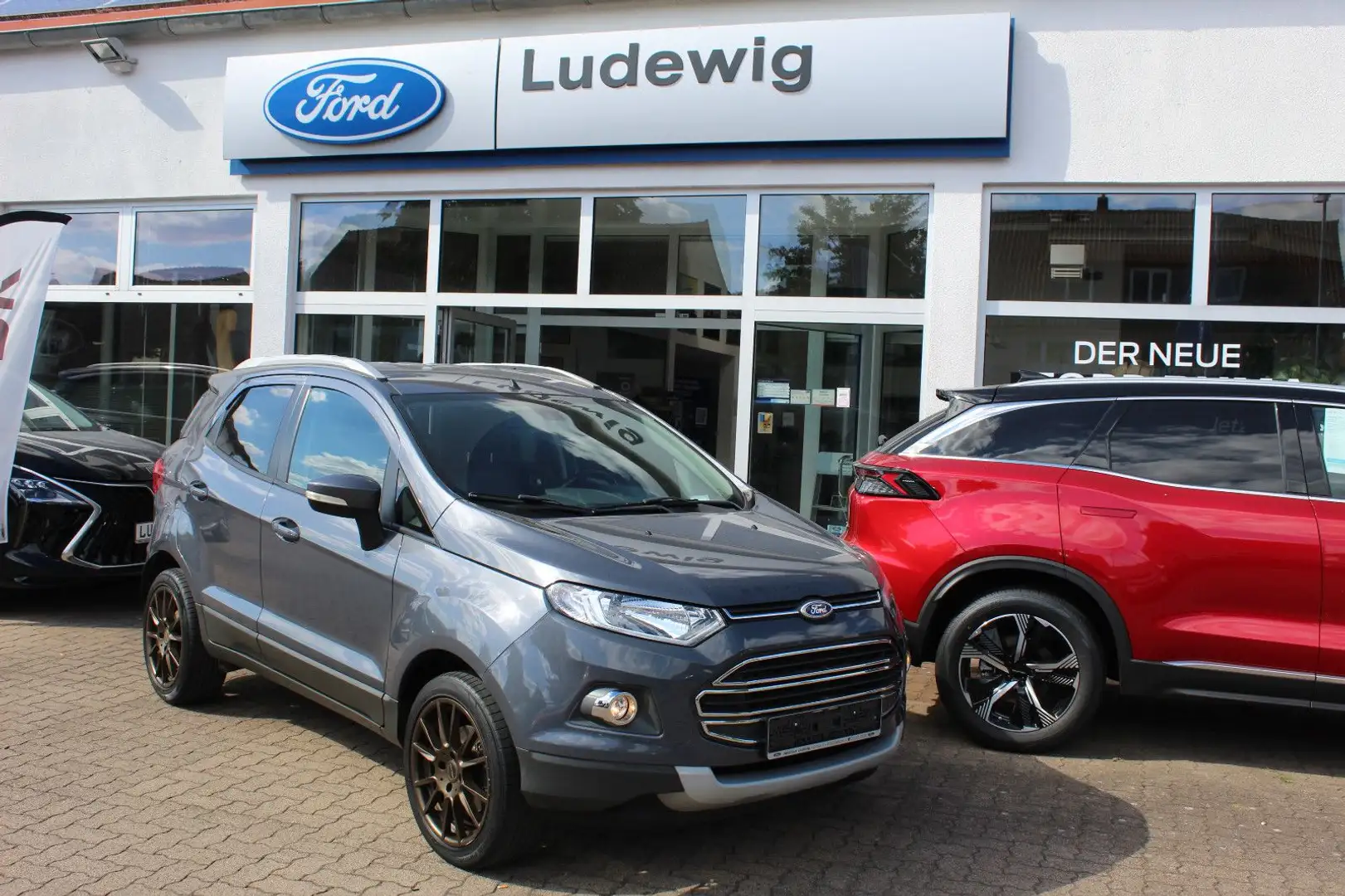 Ford EcoSport Titanium Winterpaket PDC Zahnriemen NEU Gris - 1