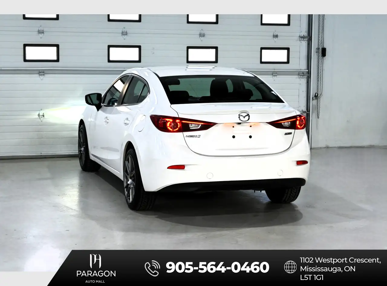 Mazda 3 снимка Mazda 3