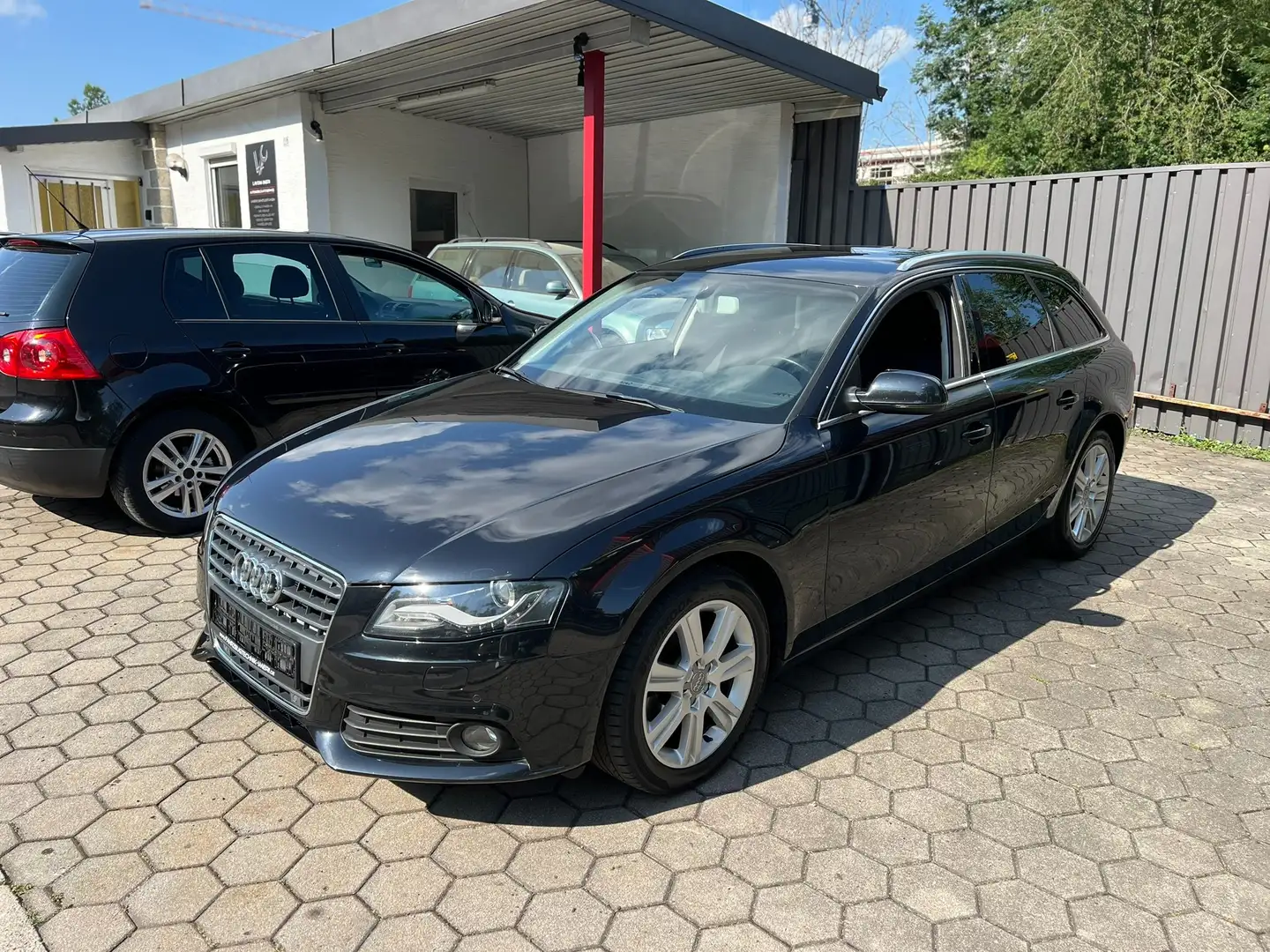 Audi A4 Ambiente*AUTOMATIK*TOP ZUSTAND Schwarz - 2