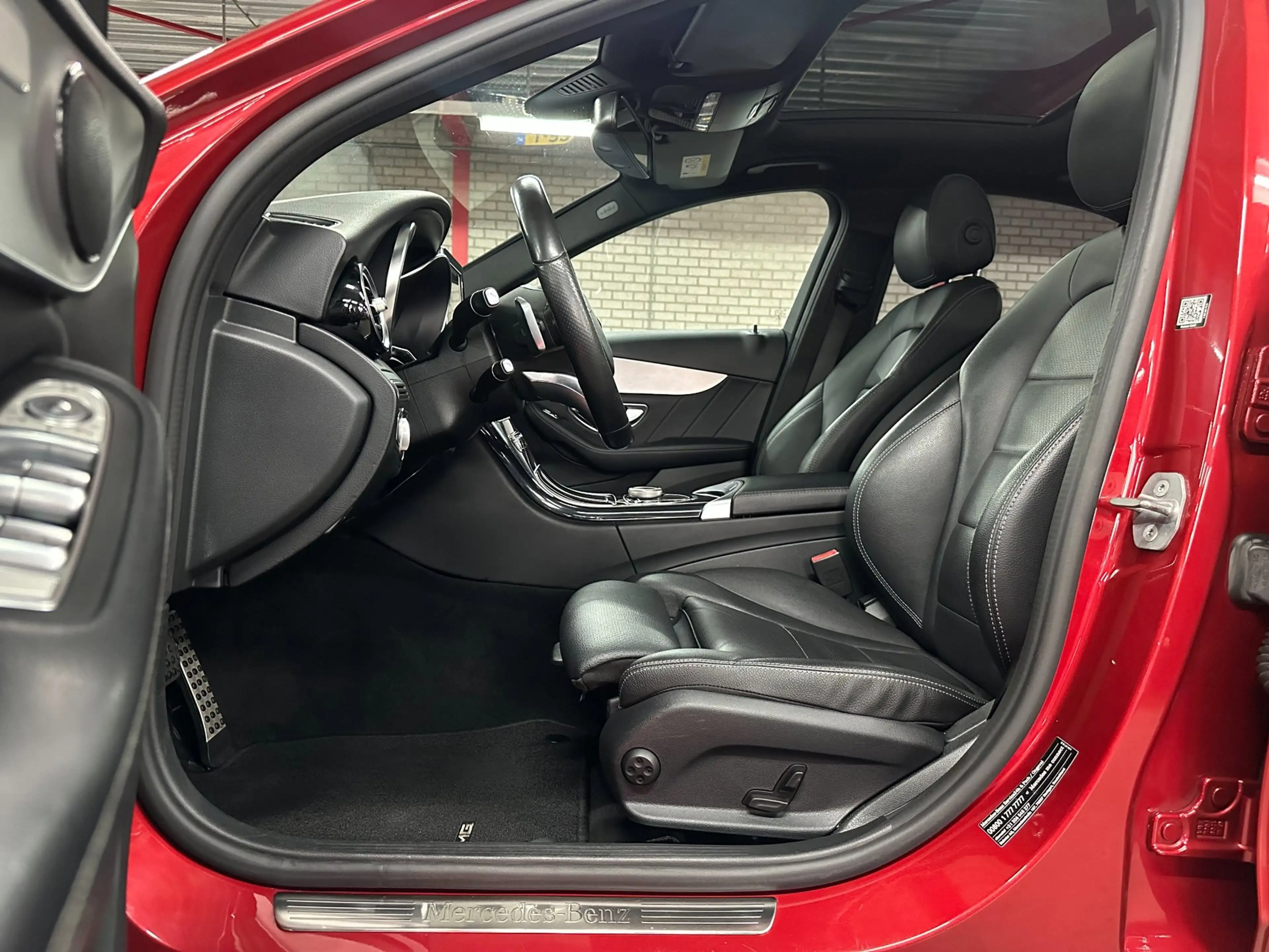 Mercedes-Benz C 180 AMG, Pano, Leder, BTW! — photo 9