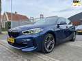 BMW 118 1-serie 118i High Executive | Pano | 18” | LED | Blauw - thumbnail 1