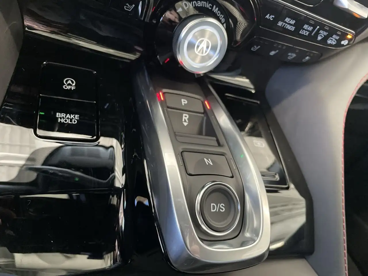 Acura MDX снимка Acura MDX
