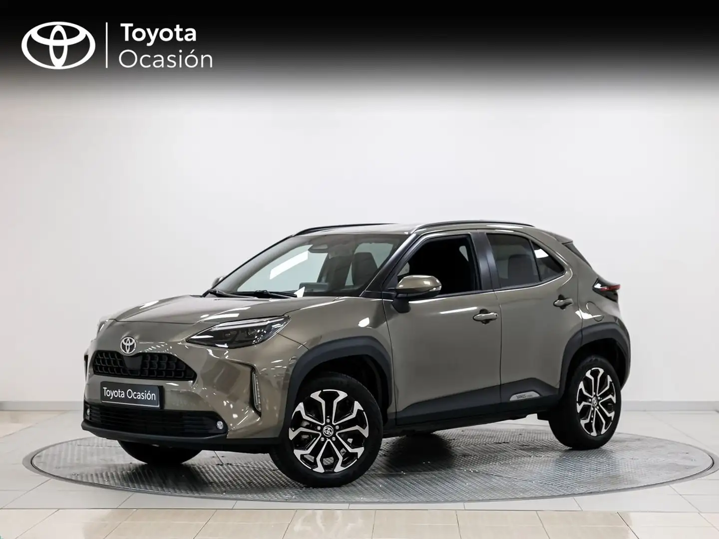Toyota Yaris Cross 120h e_CTV Active Plus Giallo - 1