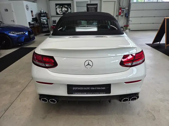 Mercedes-Benz C Class view 12