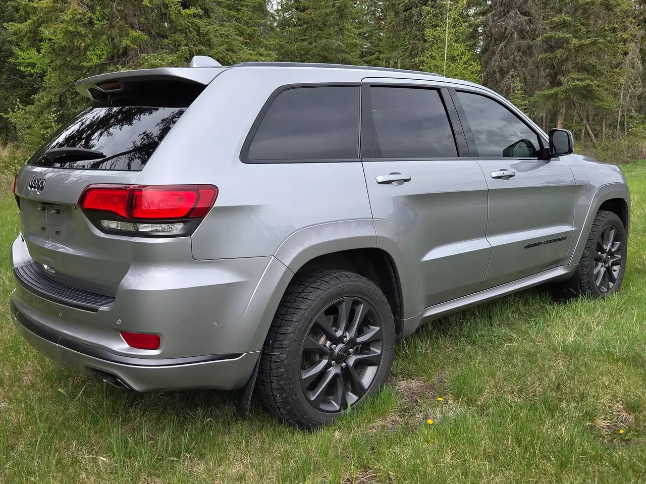 Jeep Grand Cherokee снимка Jeep Grand Cherokee