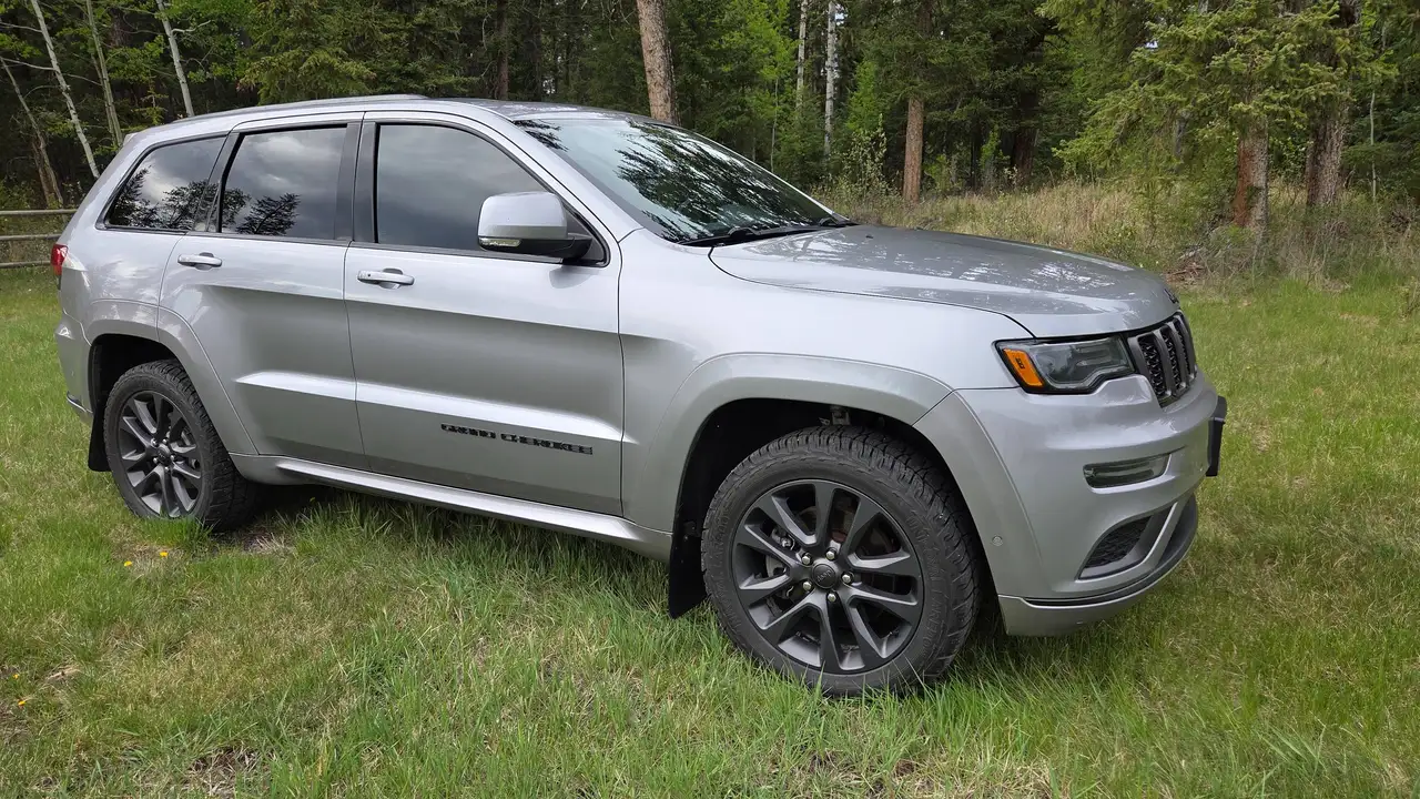 Jeep Grand Cherokee снимка Jeep Grand Cherokee