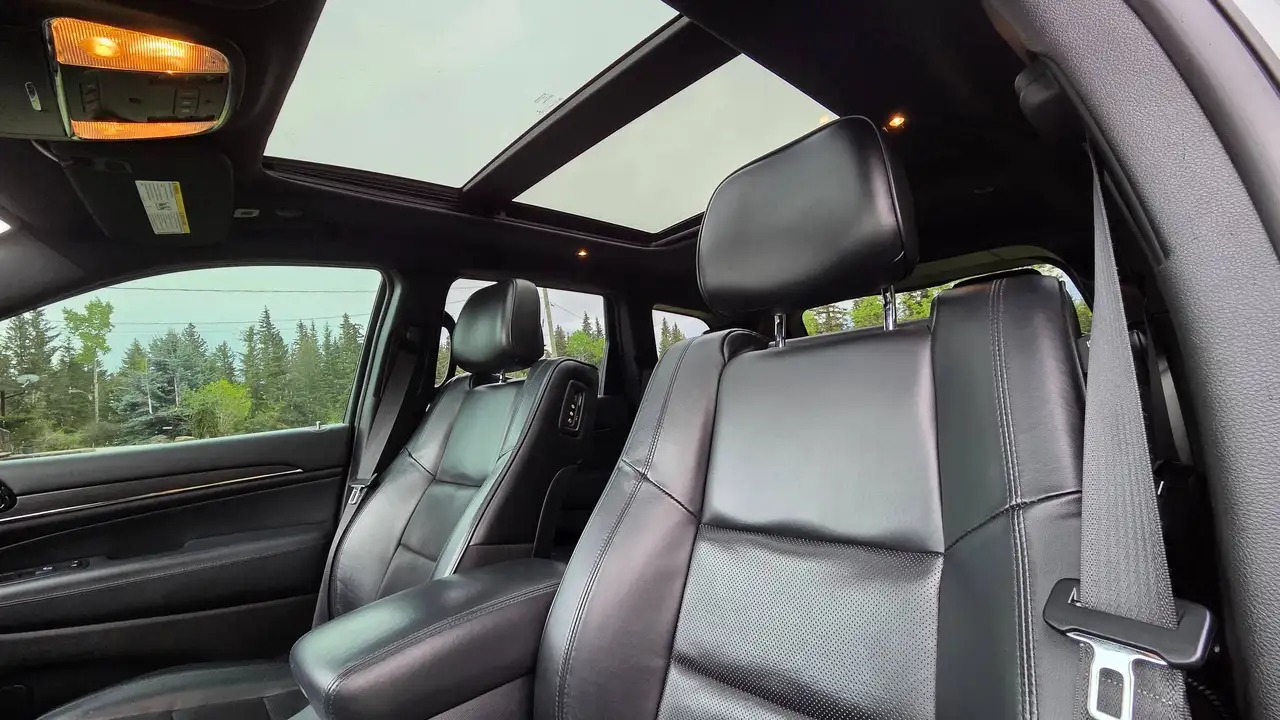 Jeep Grand Cherokee снимка Jeep Grand Cherokee