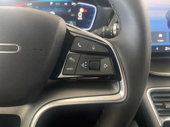 BYD Dolphin 2025, foto 25