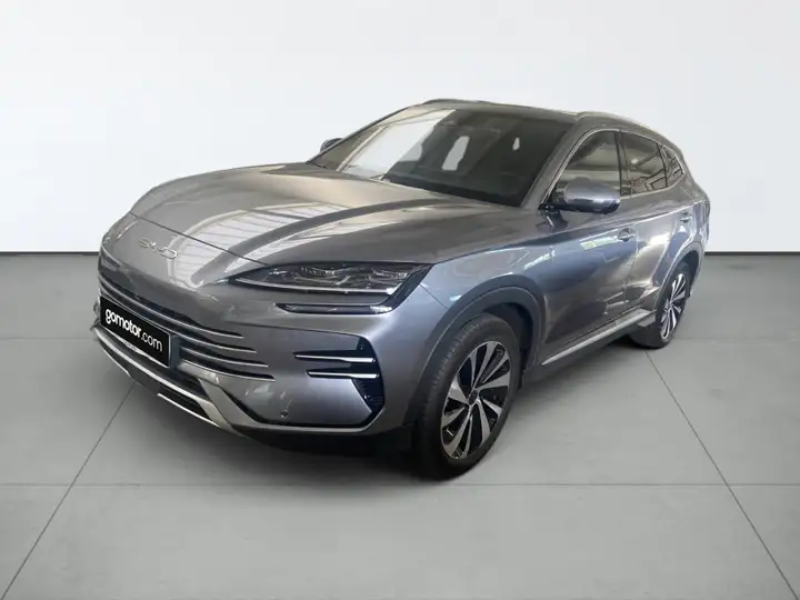 BYD Dolphin 2025