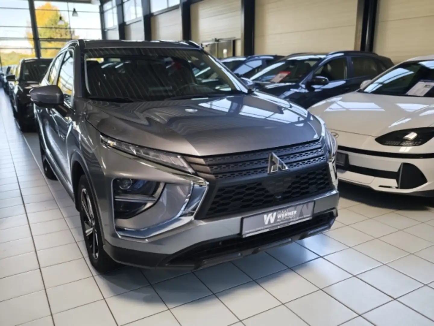 Mitsubishi Eclipse Cross Mitsubishi Plug-In Hybrid Basis MJ21.7 2,4l (SDA o Gris - 2