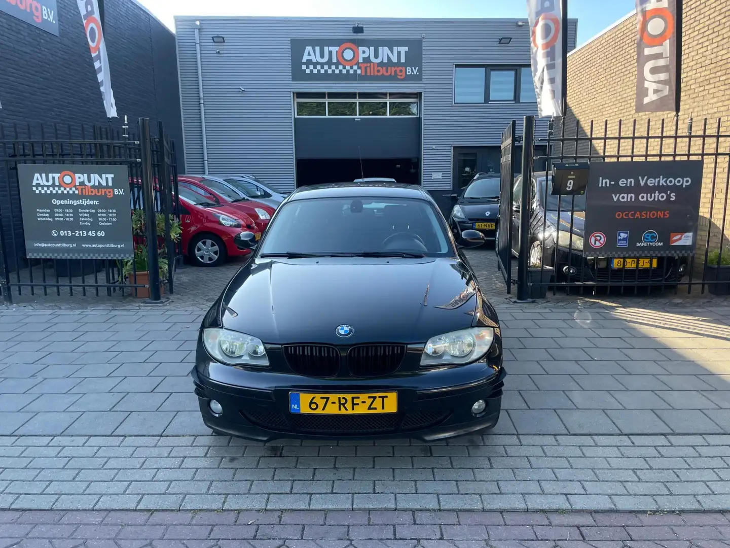 BMW 118 1-serie 118i High Executive Airco CruiseControl PD Zwart - 2