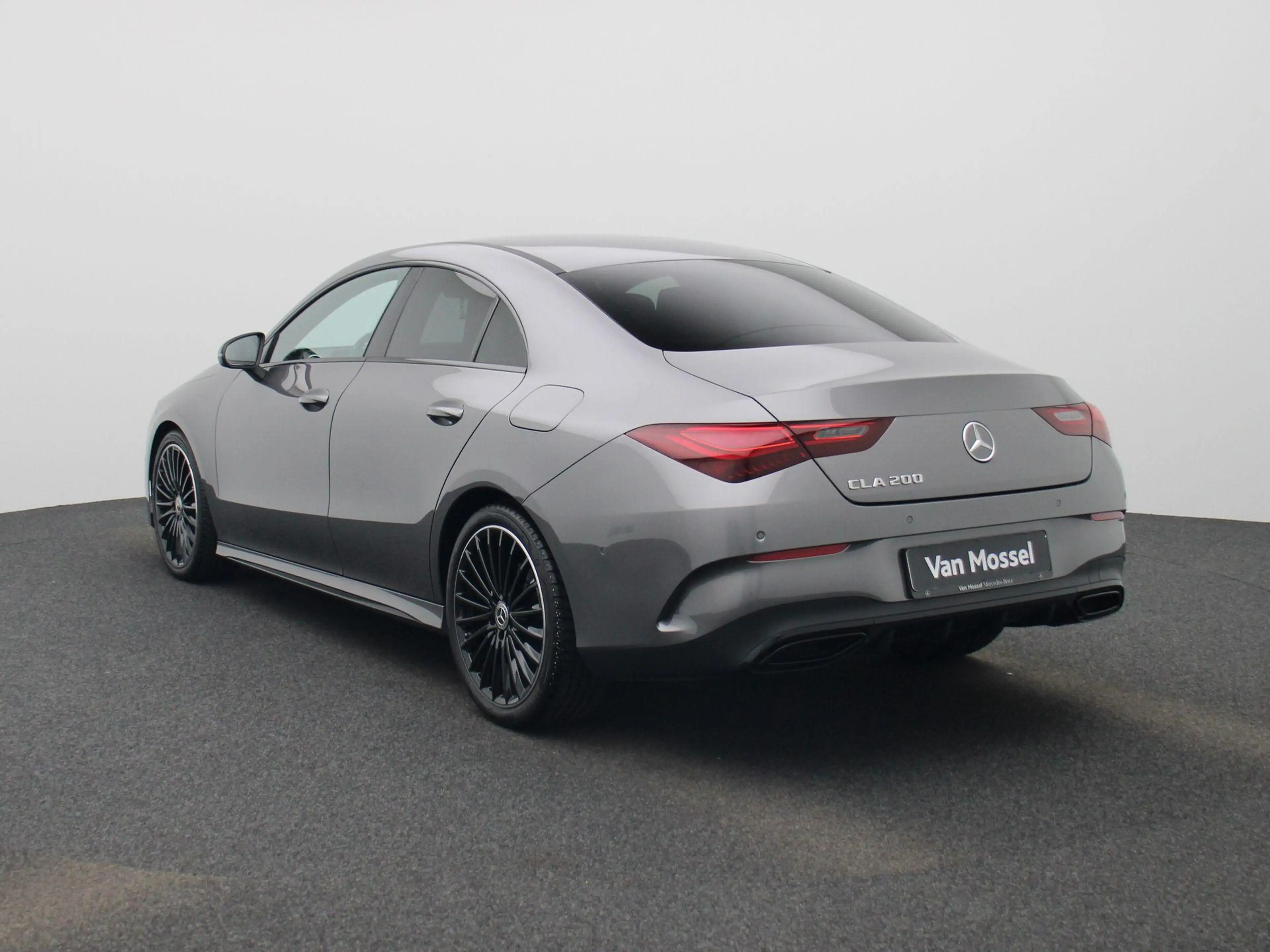 Mercedes-Benz CLA 200 AMG Line + 19 INCH + CAMERA + LED + 200 — photo 2