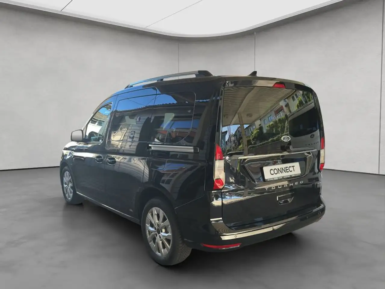 Ford Tourneo Connect 1.5 EcoBoost PHEV Aut. TITANIUM 3