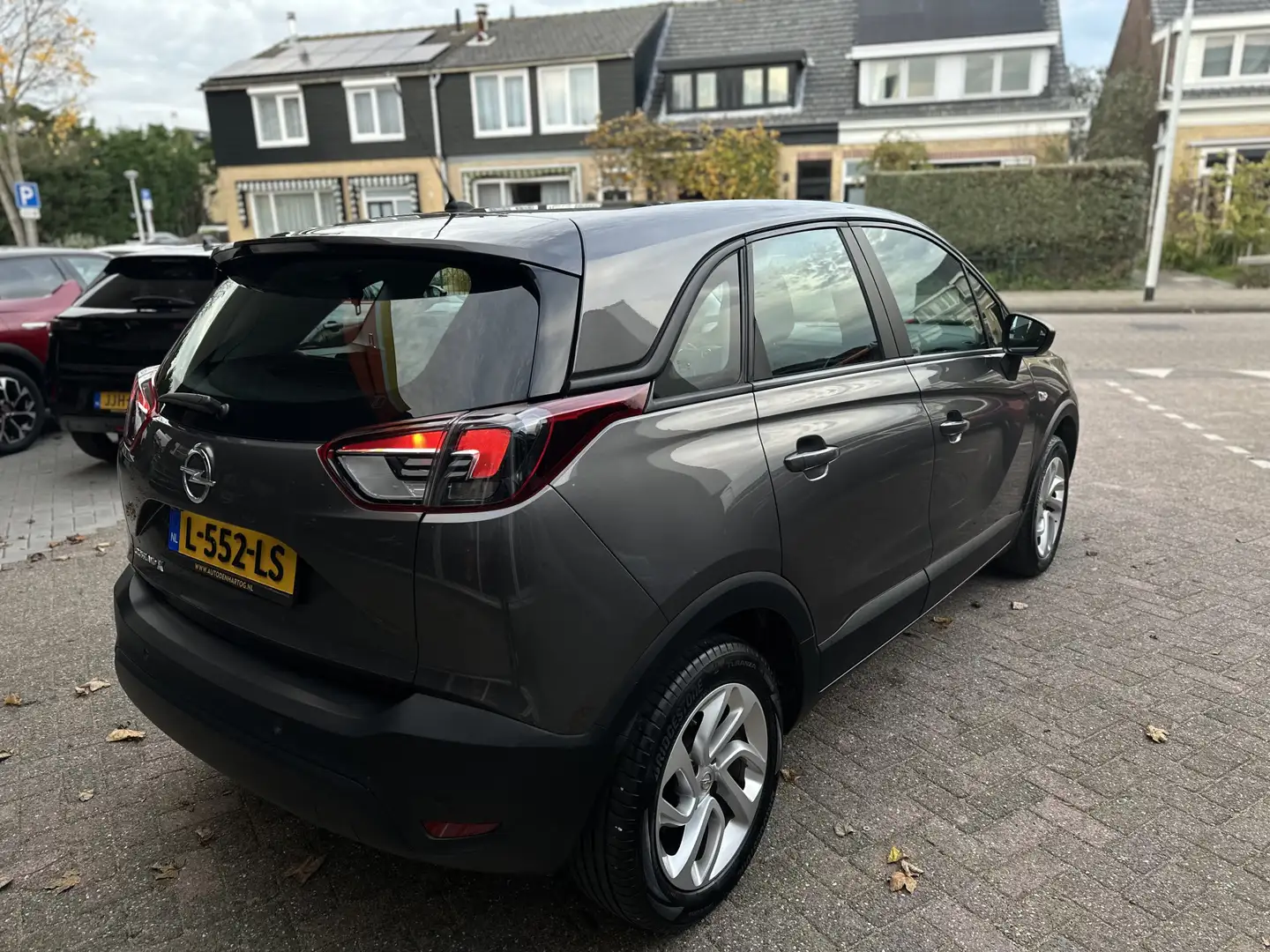 Opel Crossland X 1.2 Turbo Edition Camera / Sotel - stuur verwarmin Grijs - 2
