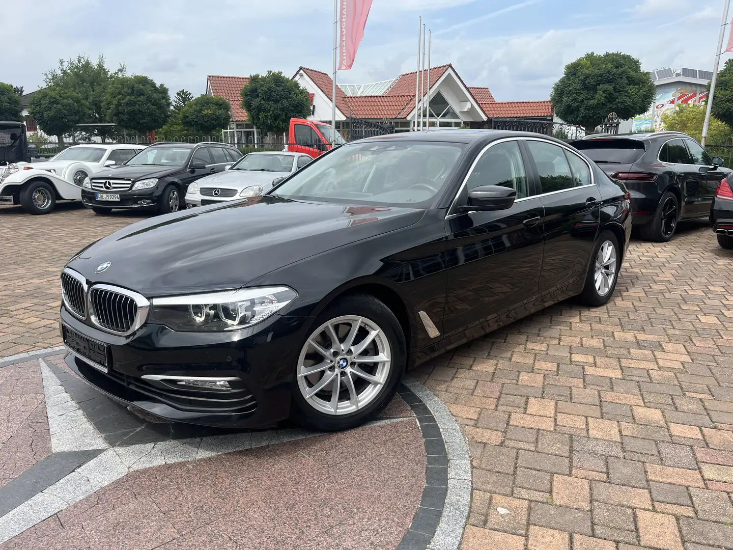 BMW 520 520 d Noir - 1