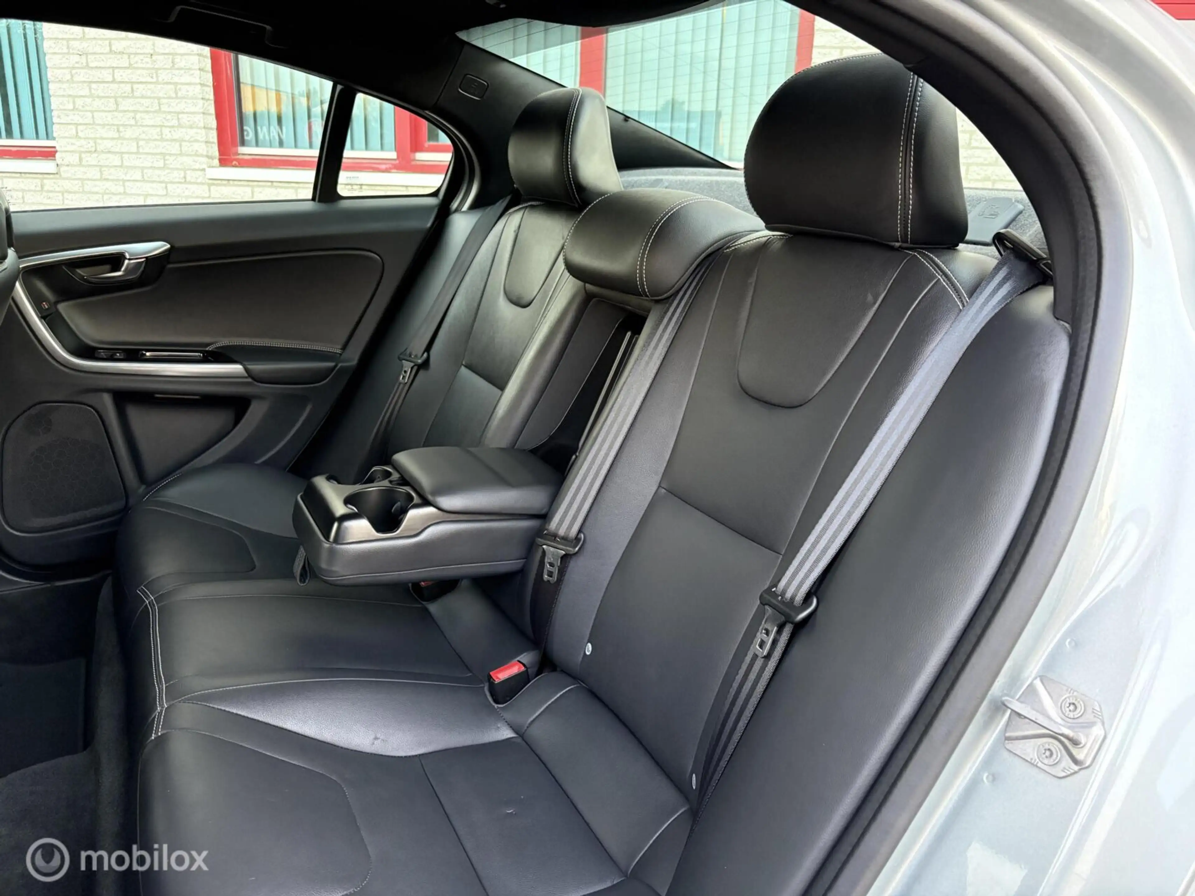 Volvo S60 1.5 T3 Polar+ Dynamic AUTOMAAT/ORIGINEEL NED — photo 7