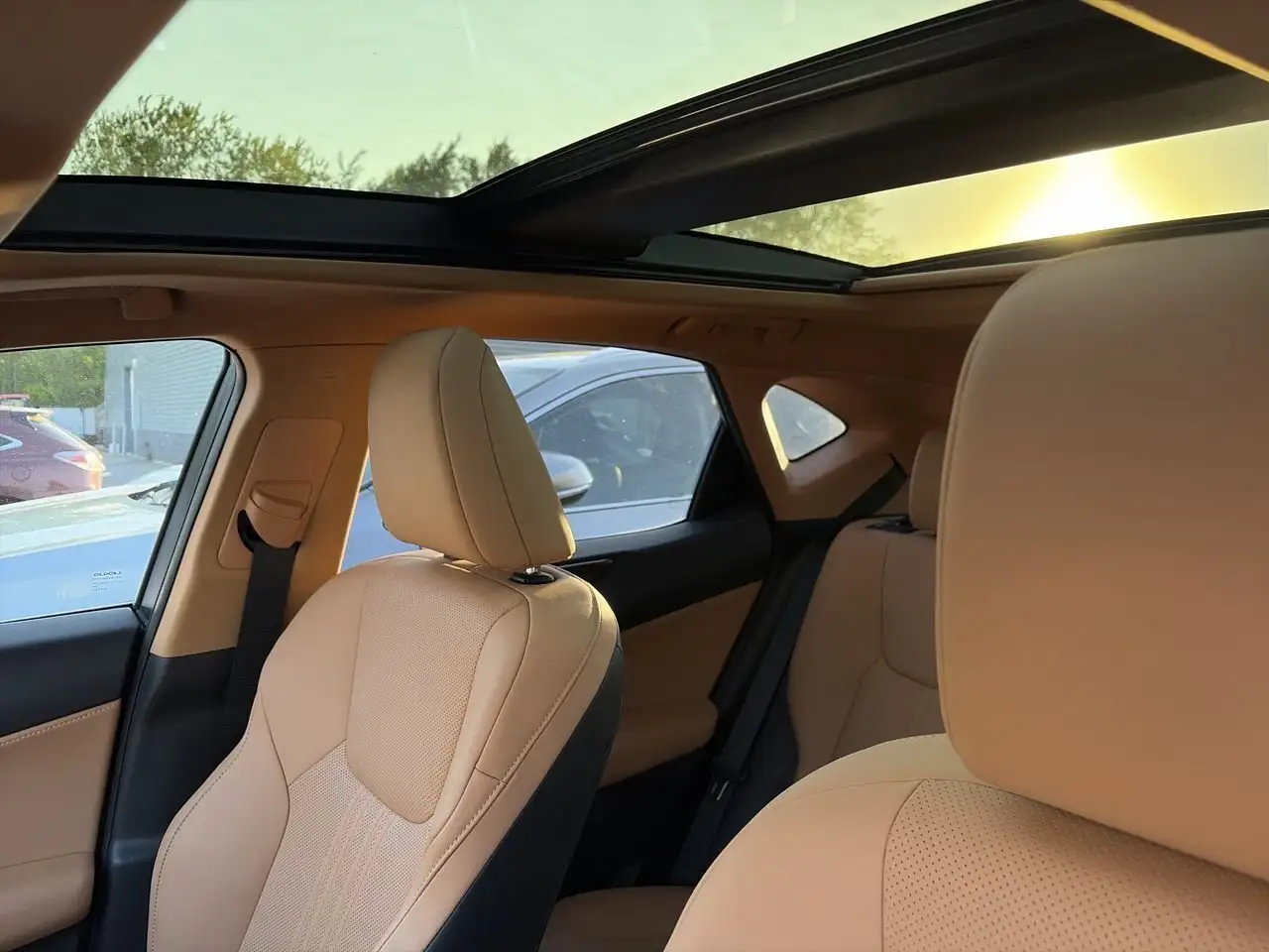 Lexus NX снимка Lexus NX