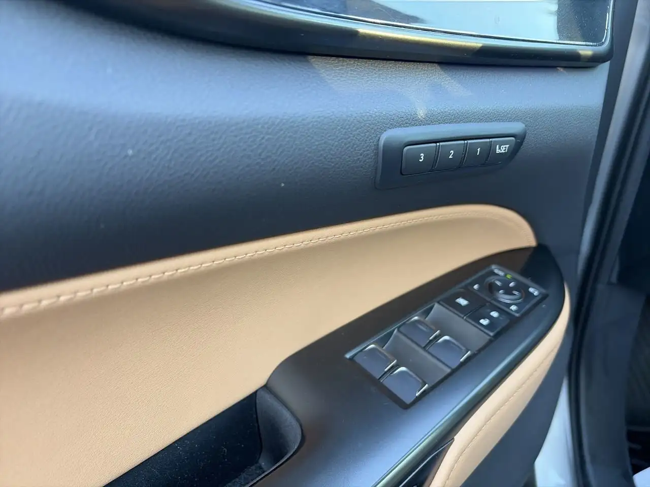 Lexus NX снимка Lexus NX