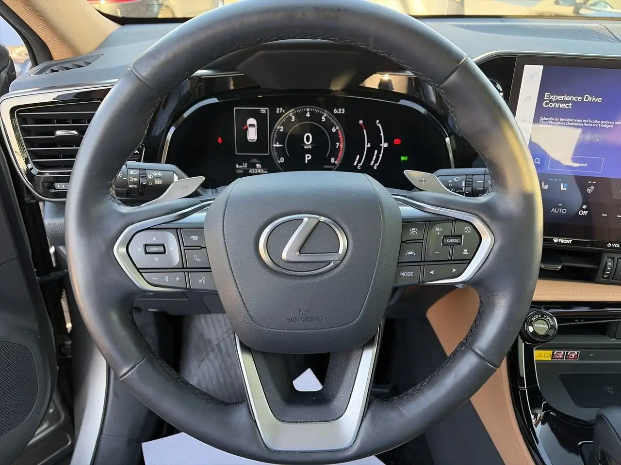 Lexus NX снимка Lexus NX