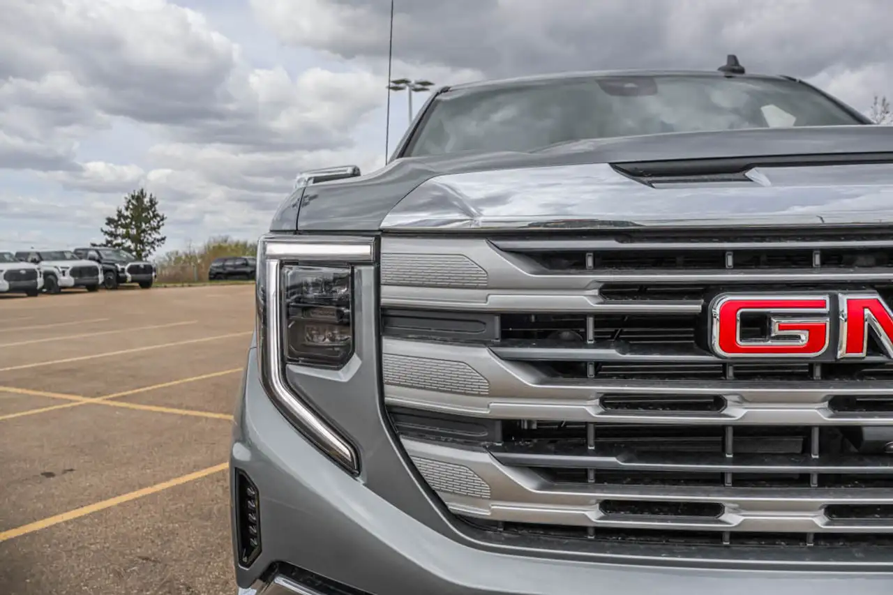 GMC Sierra 1500 снимка GMC Sierra 1500