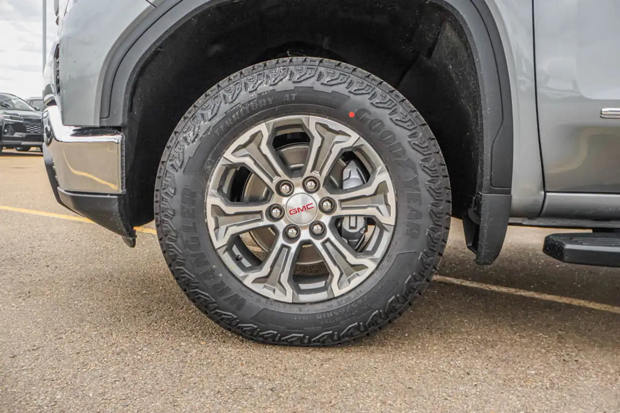 GMC Sierra 1500 снимка GMC Sierra 1500