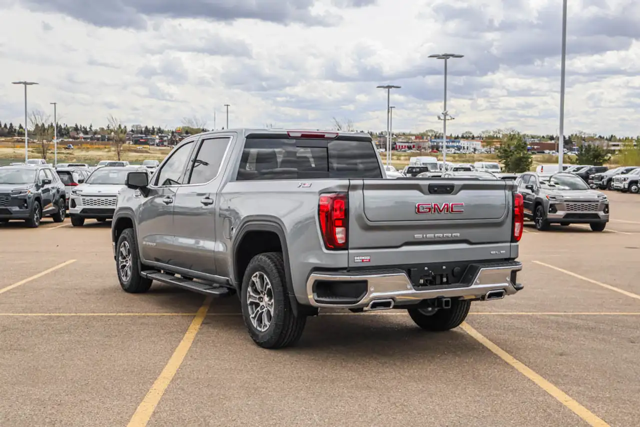 GMC Sierra 1500 снимка GMC Sierra 1500