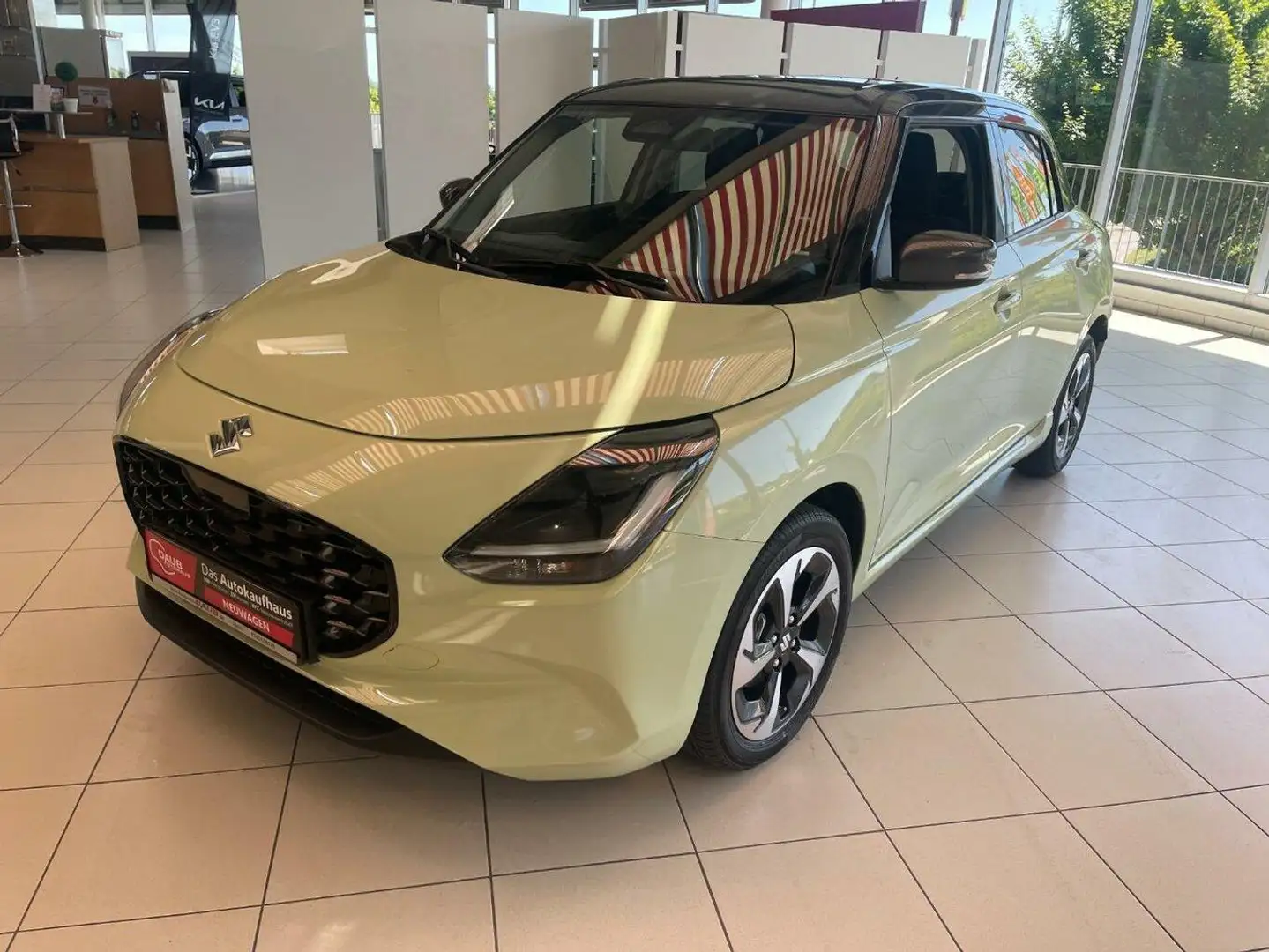 Suzuki Swift 1.2 Dualjet Hybrid Comfort+ Jaune - 2