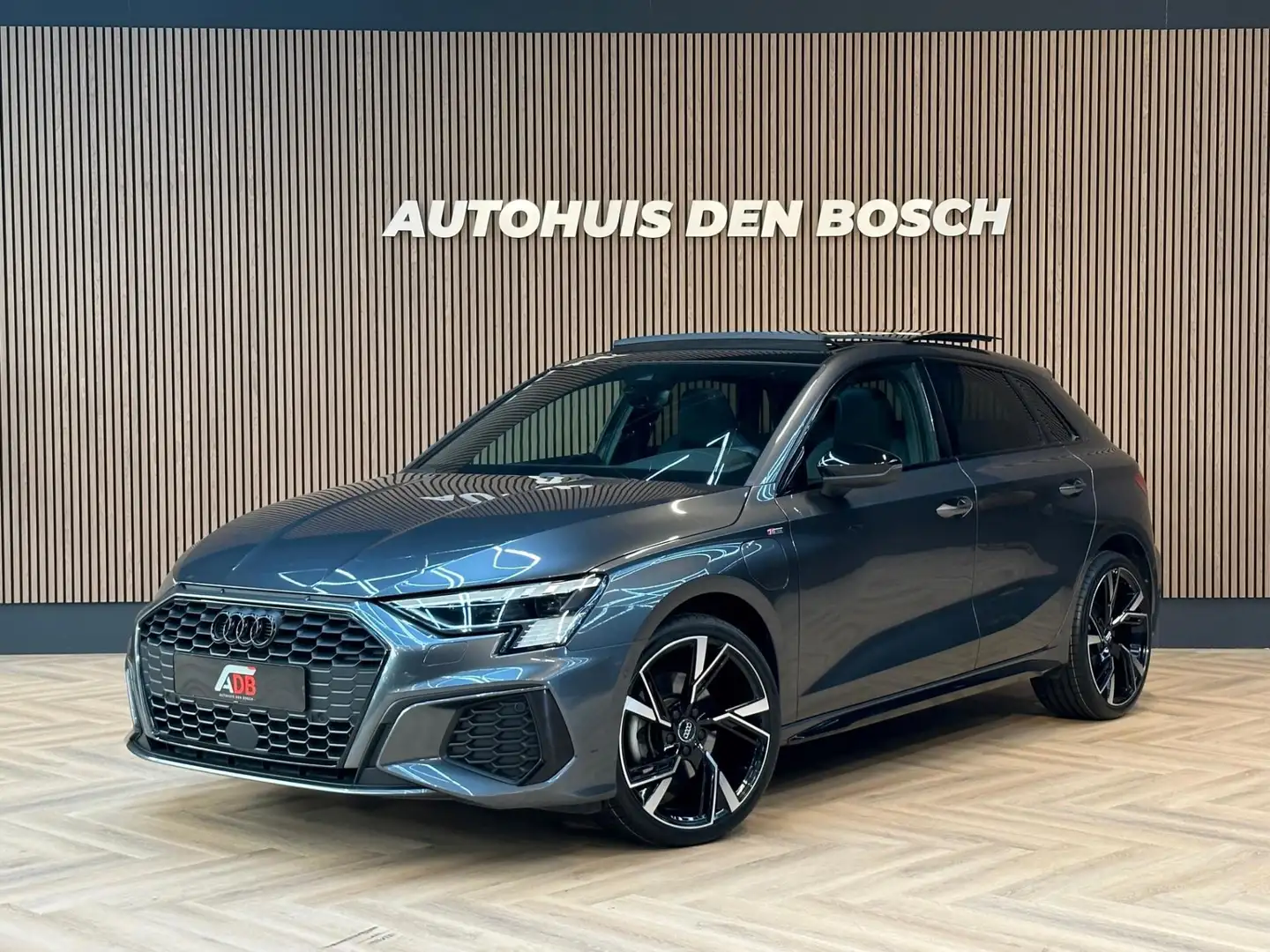 Audi A3 Sportback 40 TFSI e S-Line edition 204PK. B&O Matr Grigio - 1