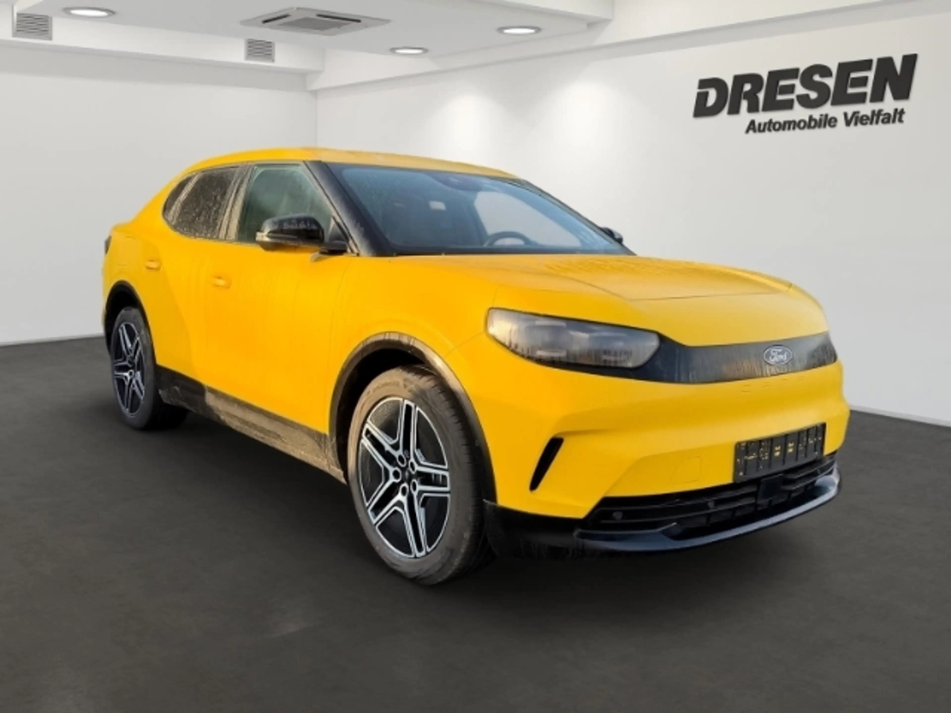 Ford Capri RWD Premium Extended Range + Wärmepumpe + Fahreras — photo 3