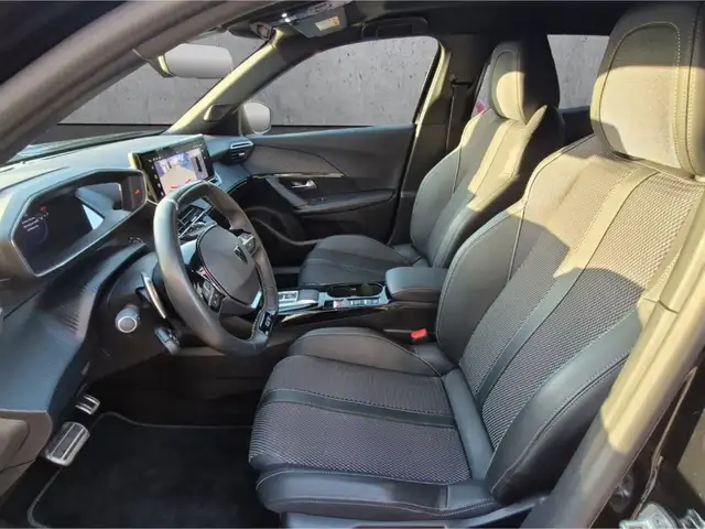 Peugeot 2008 view 9