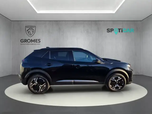 Peugeot 2008 view 2
