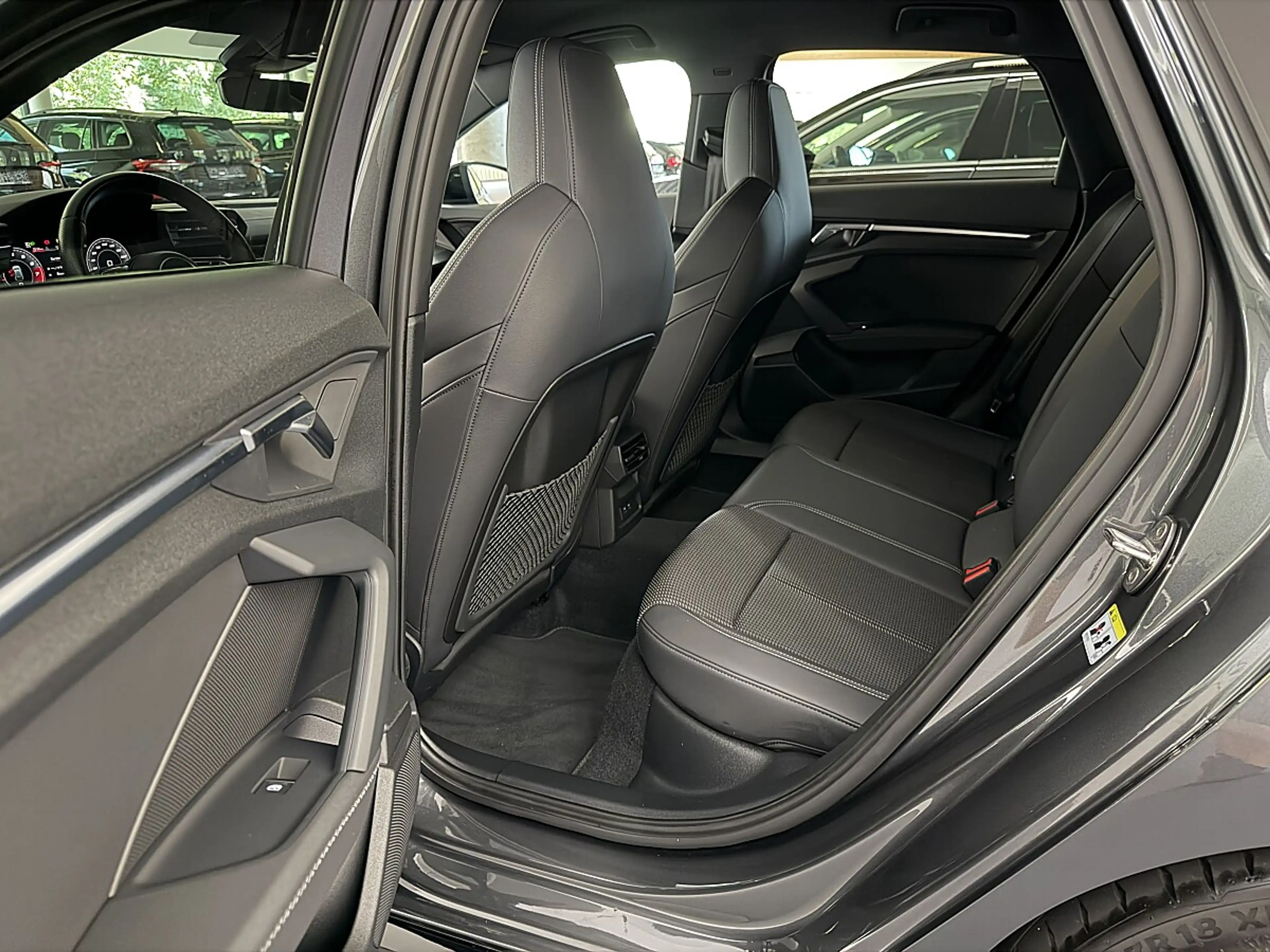 Audi S3 SB 50TFSI quattro S-tronic *Matrix LED*NAVI*Vir... — photo 13